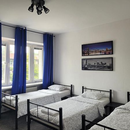 Miastkovo Vandrarhem Poznań Exteriör bild