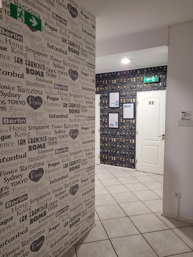 Miastkovo Vandrarhem Poznań Exteriör bild